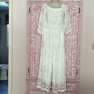 WORN ONCE Anthropologie women’s beautiful cream jumpsuit